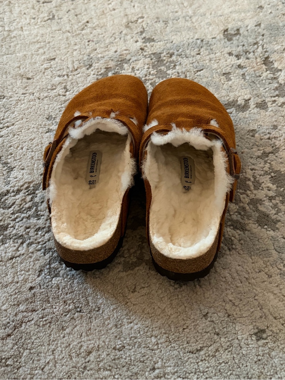 Birkenstock Shearling-Lined Suede Clogs in Chestnut Brown - Picture 4 of 8